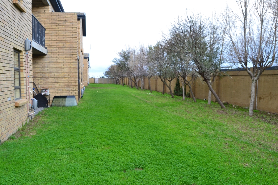 2 Bedroom Property for Sale in Fairview Golf Estate Western Cape